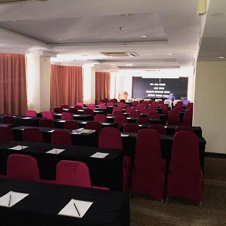 Hotel Grand Crystal Alor Setar Exterior photo