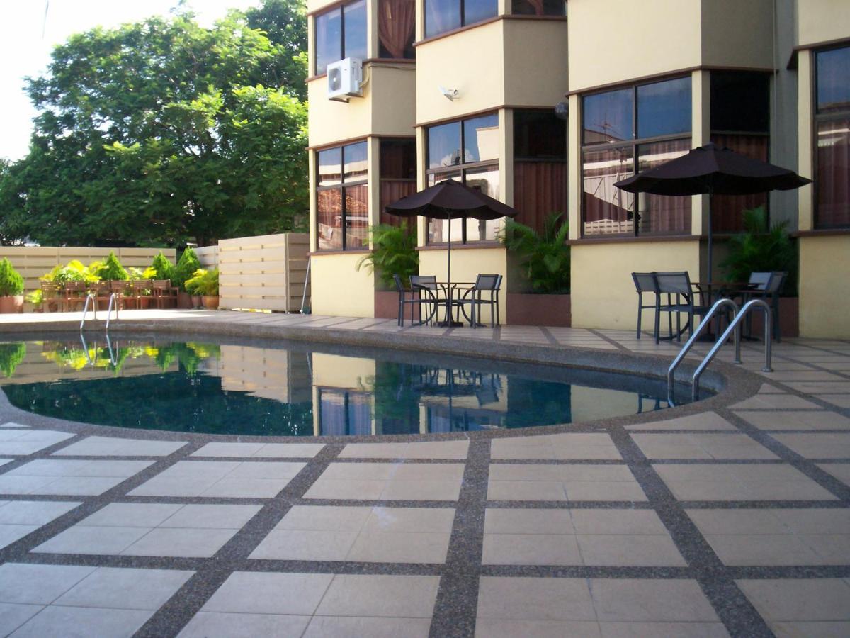 Hotel Grand Crystal Alor Setar Exterior photo