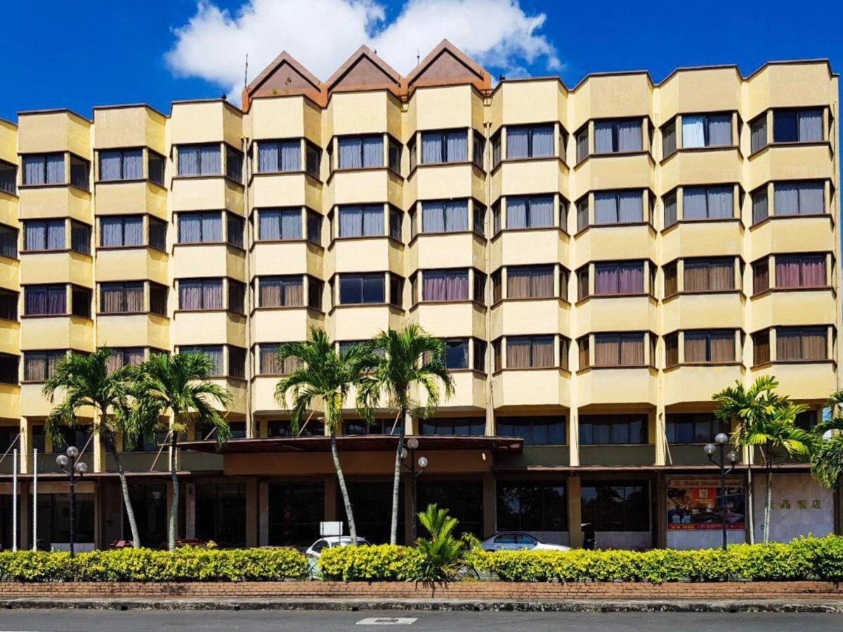 Hotel Grand Crystal Alor Setar Exterior photo
